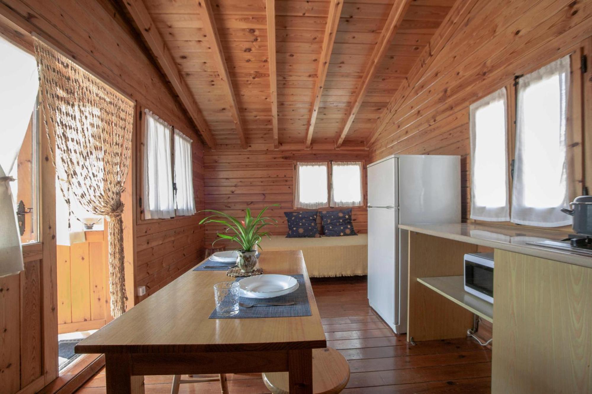 Ecologic Vinyols Camp Hotel Vinyols i Els Arcs Ngoại thất bức ảnh