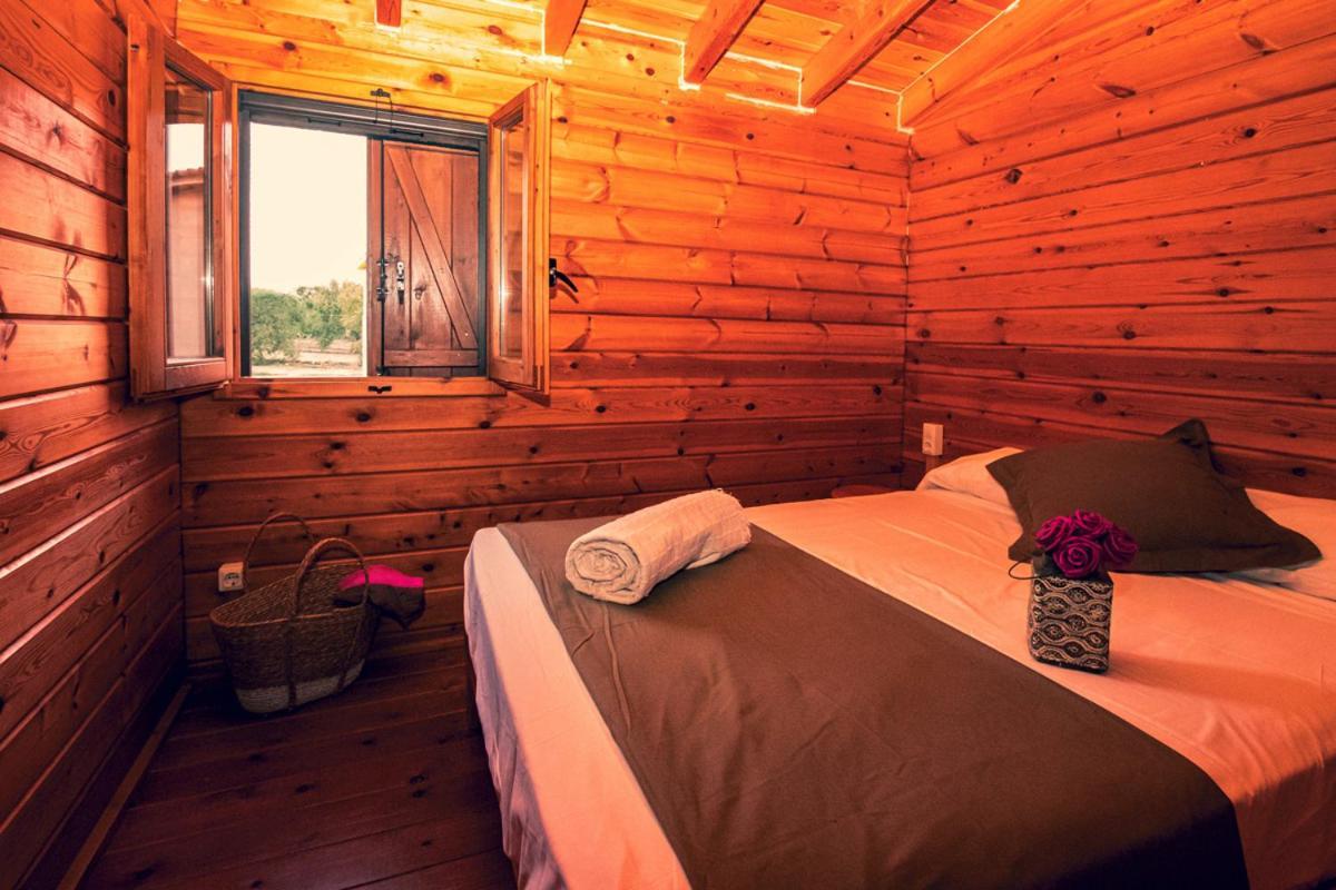 Ecologic Vinyols Camp Hotel Vinyols i Els Arcs Ngoại thất bức ảnh